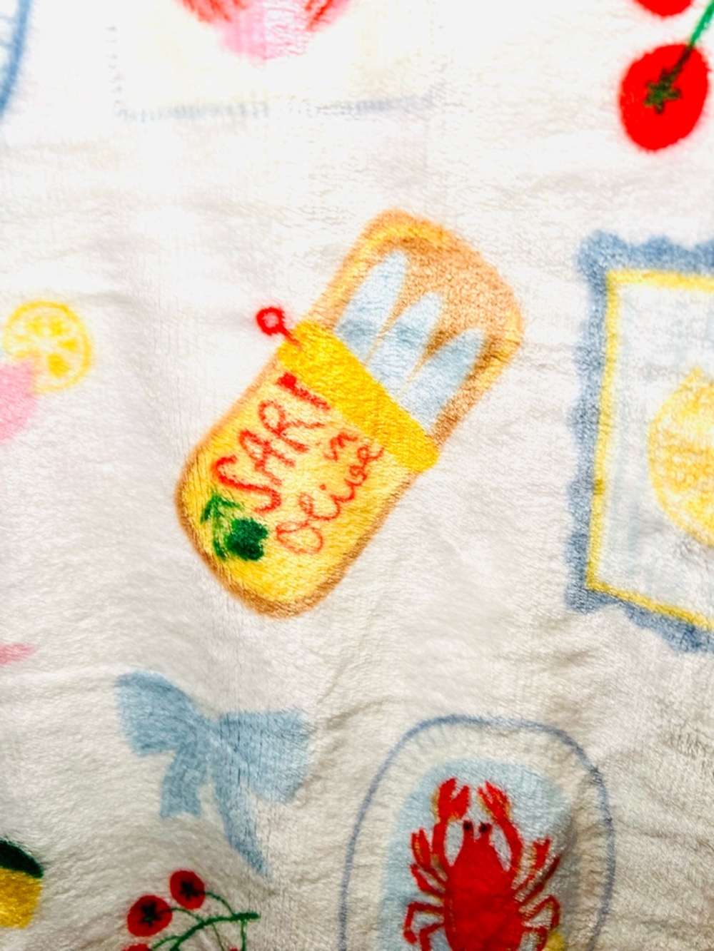 Coastal Summer Plush Throw Blanket Lobster Sardines Tomato Lemons Cocktails Bows - Picture 9 of 14